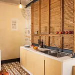 Evans House * خانيا