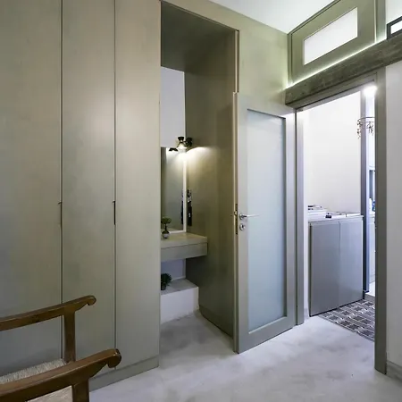 Evans House Apartment *