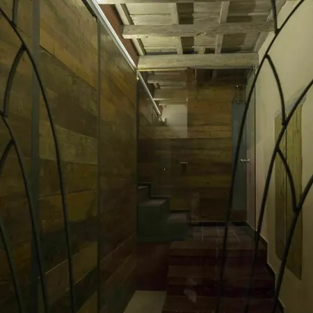 Apartment Evans House