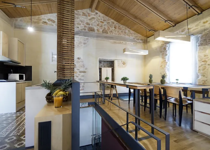 Апартаменты Evans House *