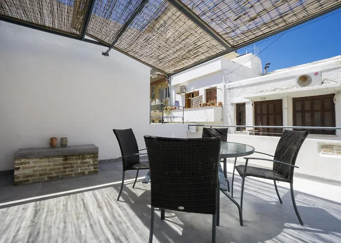 Evans House Апартаменты Ханья