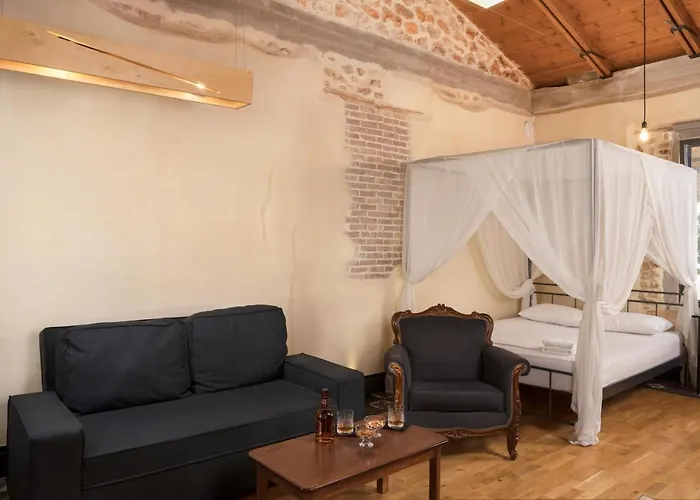 Апартаменты Evans House Ханья