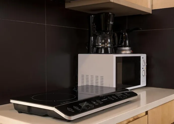 Evans House * Ханья